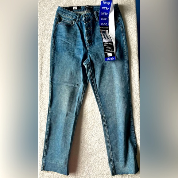 Kenneth Cole Ladies' Button Fly High Rise Straight Leg Comfort Stretch Jean - Picture 3 of 11